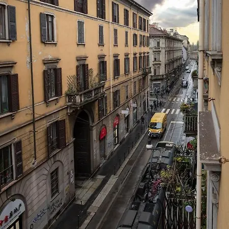 Urbino Apartment Luminoso E Centrale Milan Exterior photo